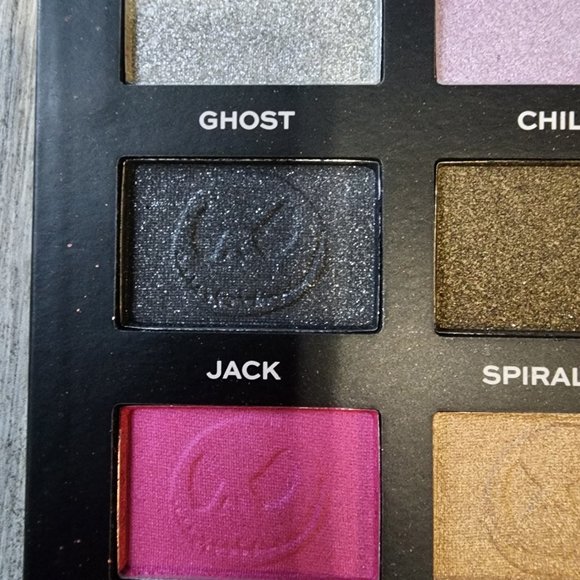 Makeup Revolution The Nightmare Before Christmas Sally Palette - Picture 5 of 5